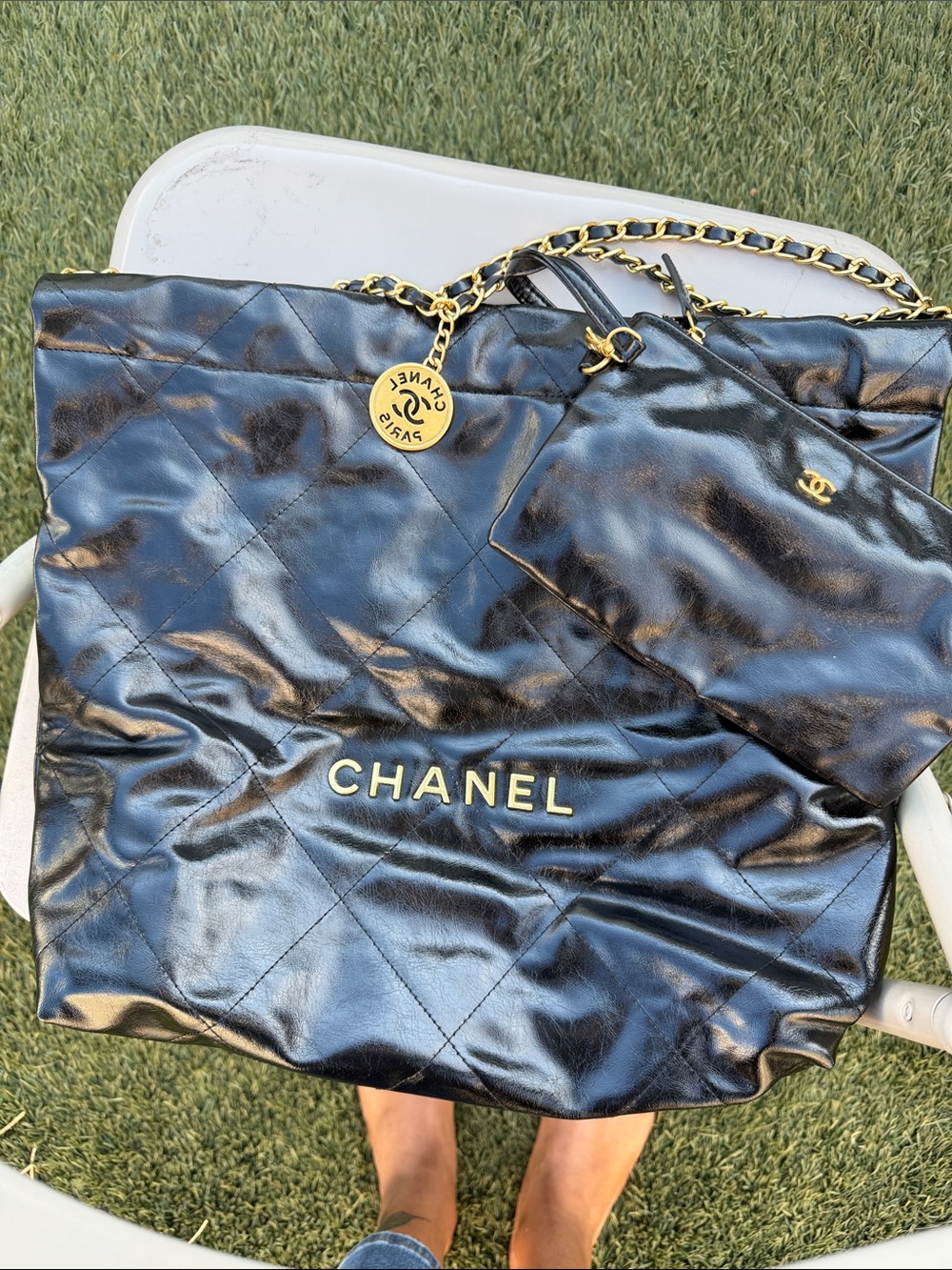 CHANEL Black Quilted Leather Shoulder Tote with Gold Chain - Picture 6 of 6